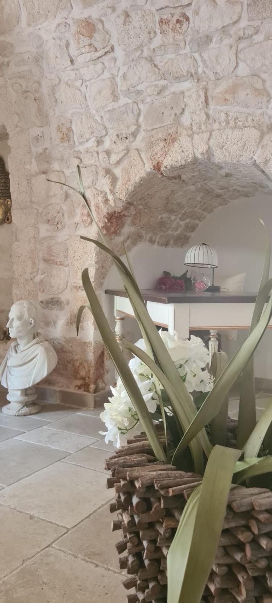 Borgovecchio Suite Ostuni Εξωτερικό φωτογραφία